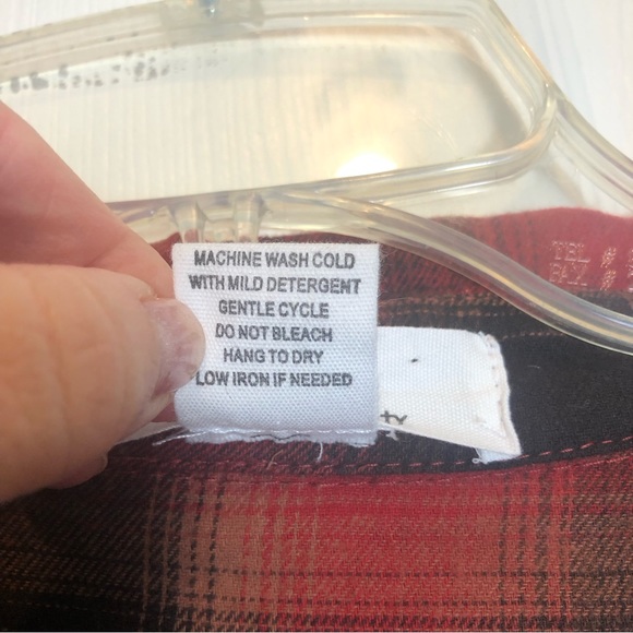 L.i.F.E. Love Is For Eternity Flannel Button Down Blouse. Size S - Picture 5 of 8